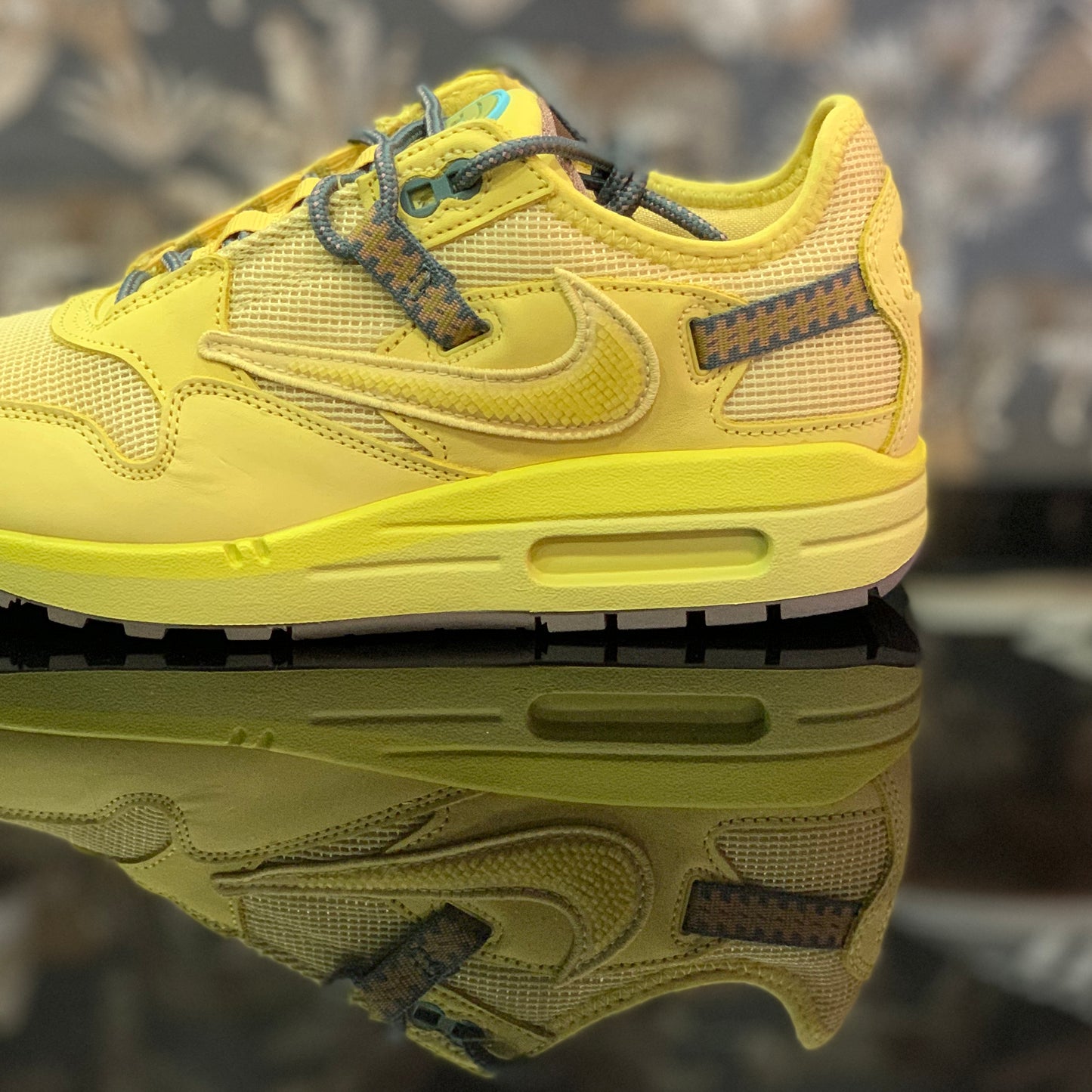 Nike Air Max 1 Travis Scott Saturn Gold | Le Sneakers Nike - Jordan - Adidas più esclusive da Deda Roma (Monteverde)