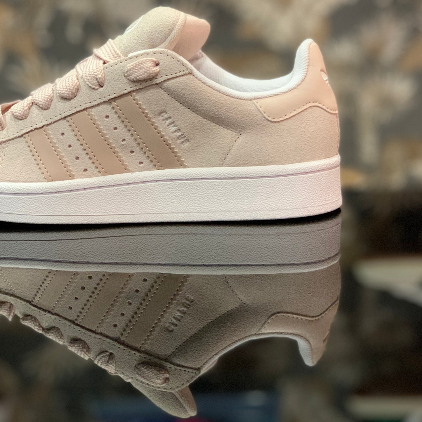 Adidas Campus 00s Putty Mauve ID3173 - Stile Retro e Versatilità Moderna su Deda Roma
