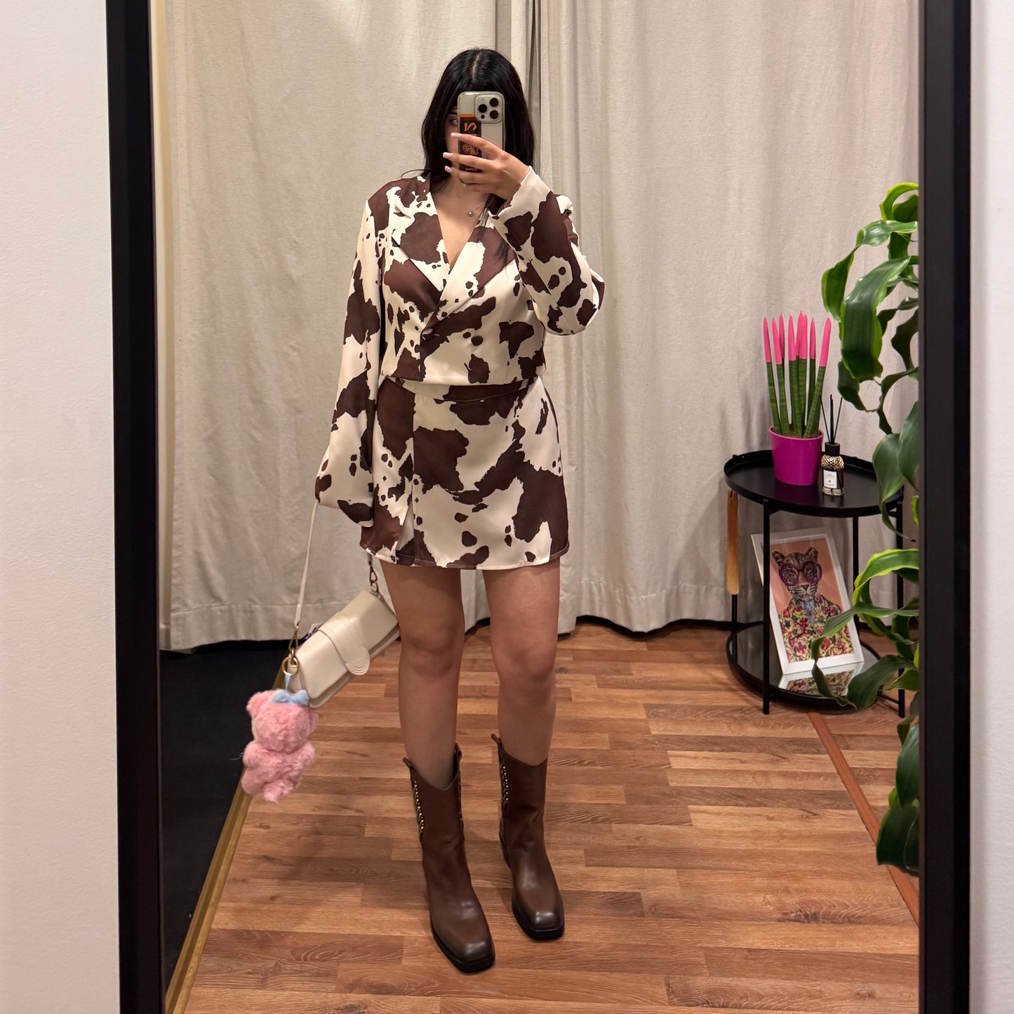 Coordinated Cow