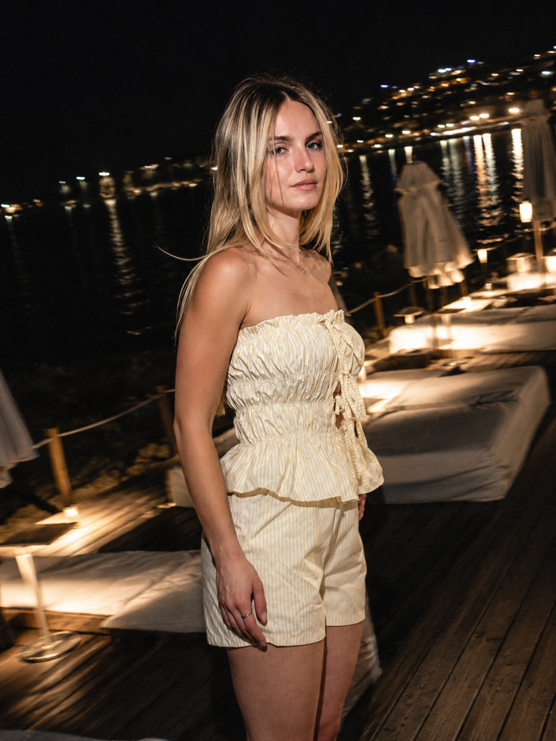 Santorini Yellow Butter Set – Coordinato a righe giallo burro con top e shorts | Deda Roma