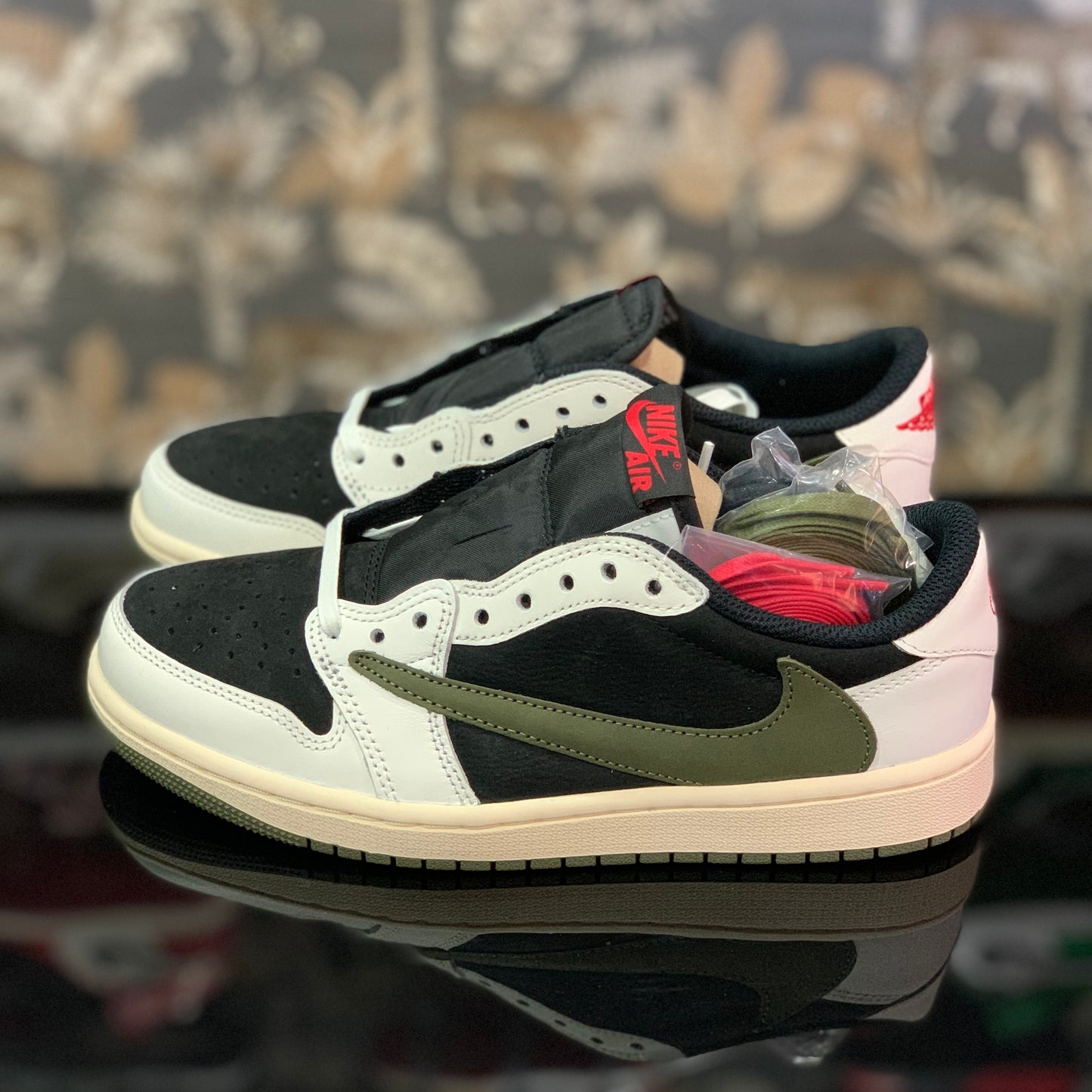 Nike Air Jordan 1 Low Travis Scott Olive | Le Sneakers Nike - Jordan - Adidas più esclusive da Deda Roma (Monteverde)