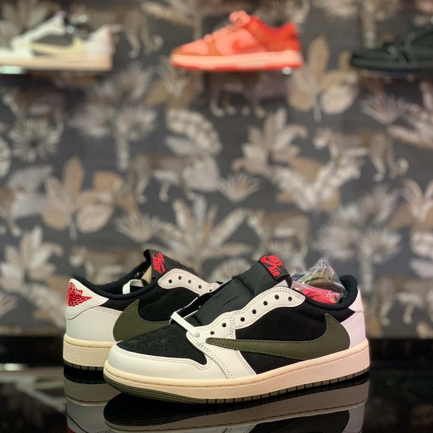 Nike Air Jordan 1 Low Travis Scott Olive | Le Sneakers Nike - Jordan - Adidas più esclusive da Deda Roma (Monteverde)