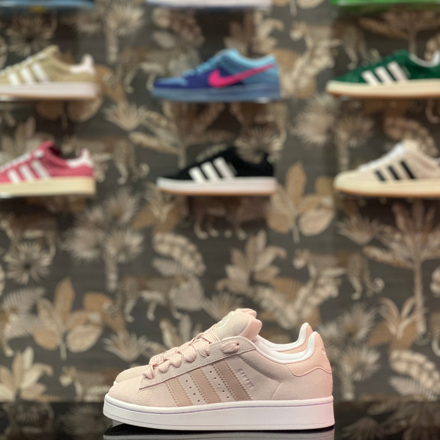 Adidas Campus 00s Putty Mauve - Stile Retro e Versatilit Moderna su Deda Roma Adidas Campus 00s Putty Mauve - Stile Retro e Versatilit Moderna su Deda Roma