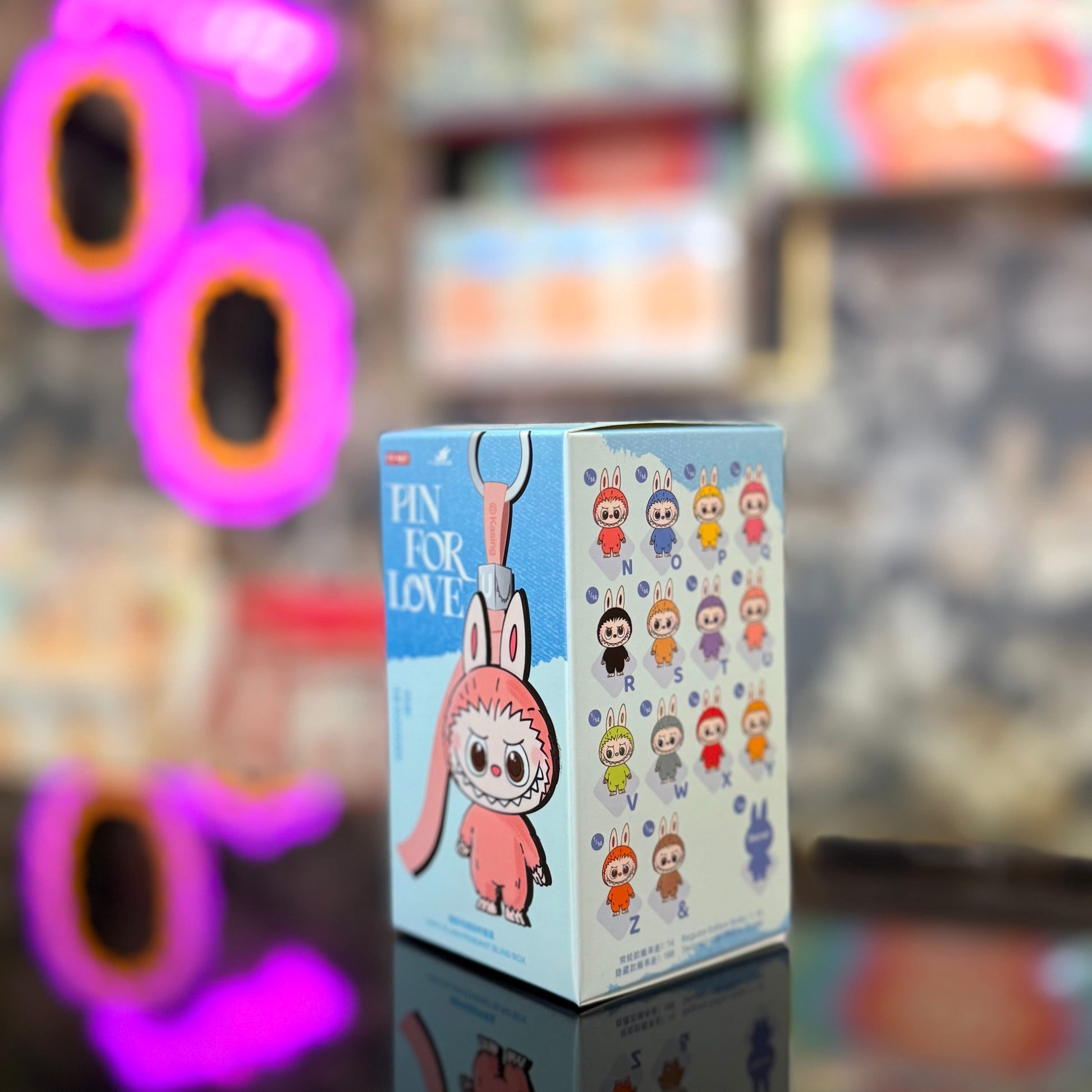 Novità disponibile in esclusiva da Deda Roma POP MART Labubu “Pin for Love”. Disponibile da Deda Roma, Via di Monteverde 11G o online dedaroma.com con spedizione express.