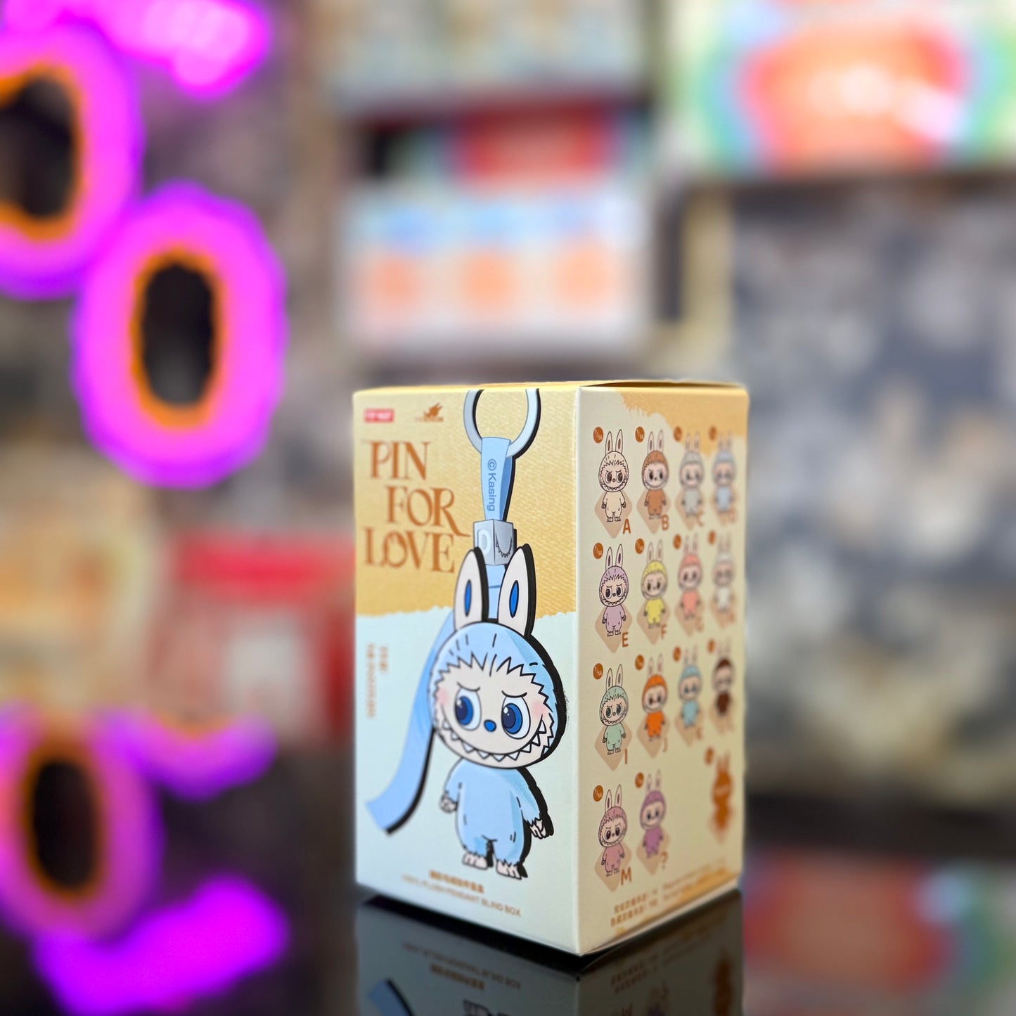 Novità disponibile in esclusiva da Deda Roma POP MART Labubu “Pin for Love”. Disponibile da Deda Roma, Via di Monteverde 11G o online dedaroma.com con spedizione express.