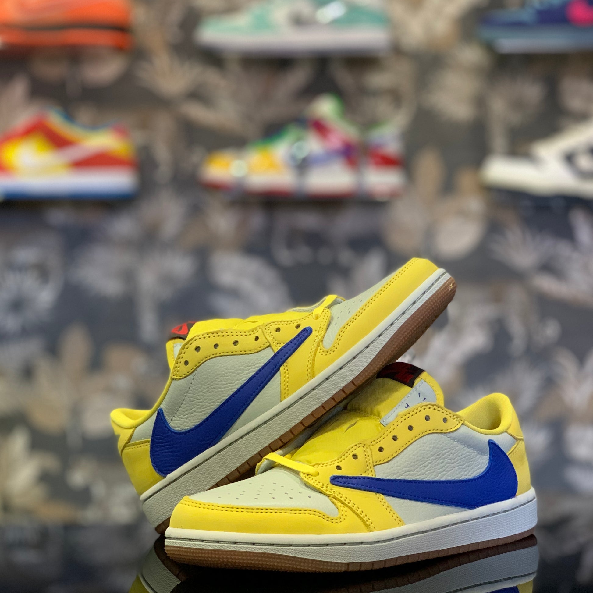 Jordan 1 Low Travis Scott Canary DZ4137-700 Deda Roma Monteverde Abbigliamento & Sneakers