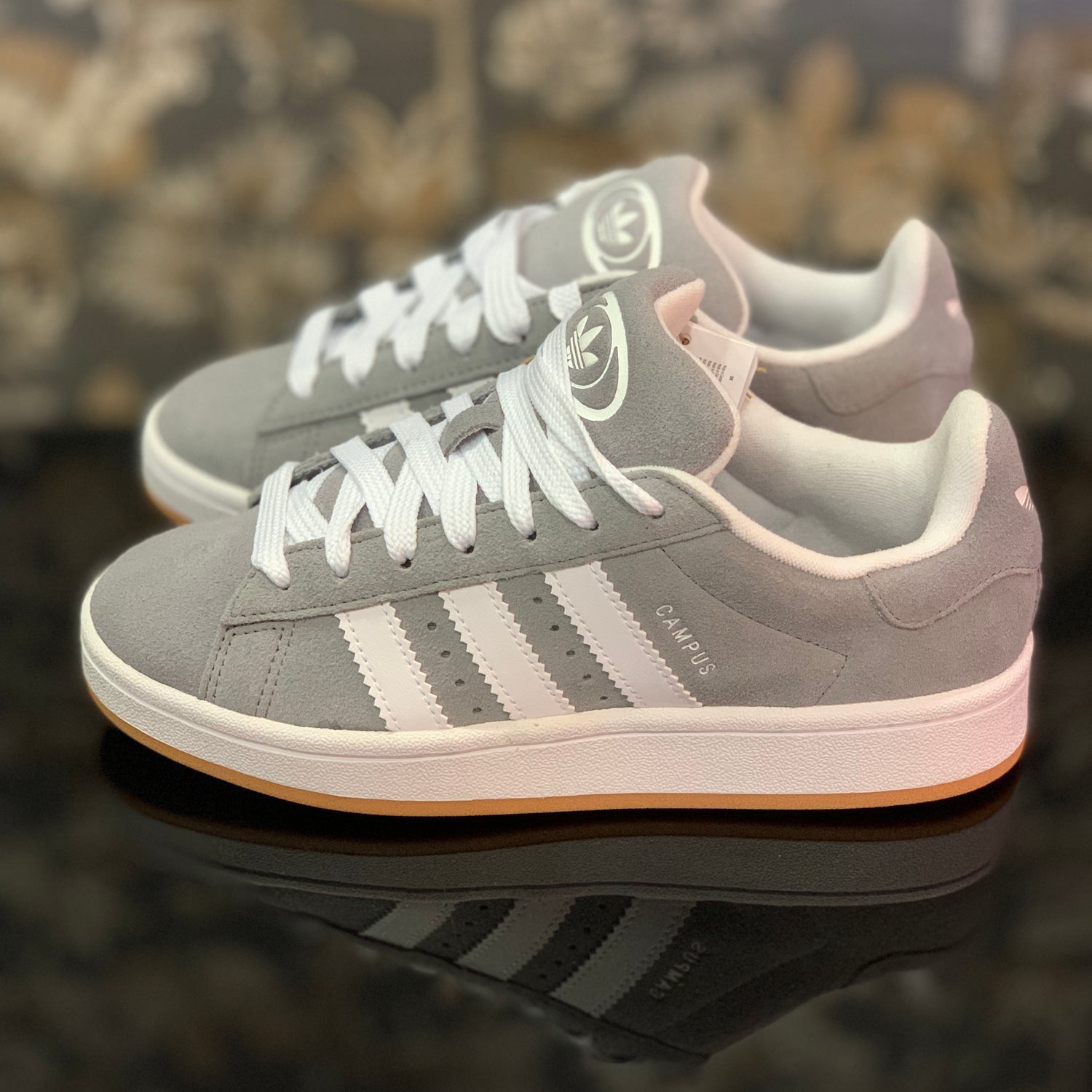 Adidas Campus 00s Grey HQ8707 - HQ6507 (Grigia) - Stile Retro e Versatilità Moderna su Deda Roma