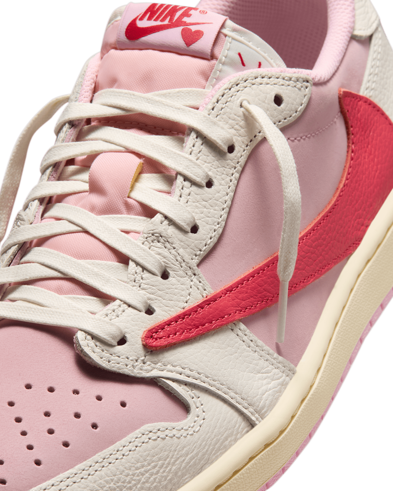 Acquista le Jordan 1 Low Travis Scott Tropical Pink in esclusiva da DEDA ROMA. Sneakers originali in edizione limitata, spedizione rapida e gratuita con possibilità di ritiro a Roma in negozio fisico in via di Monteverde 5d.