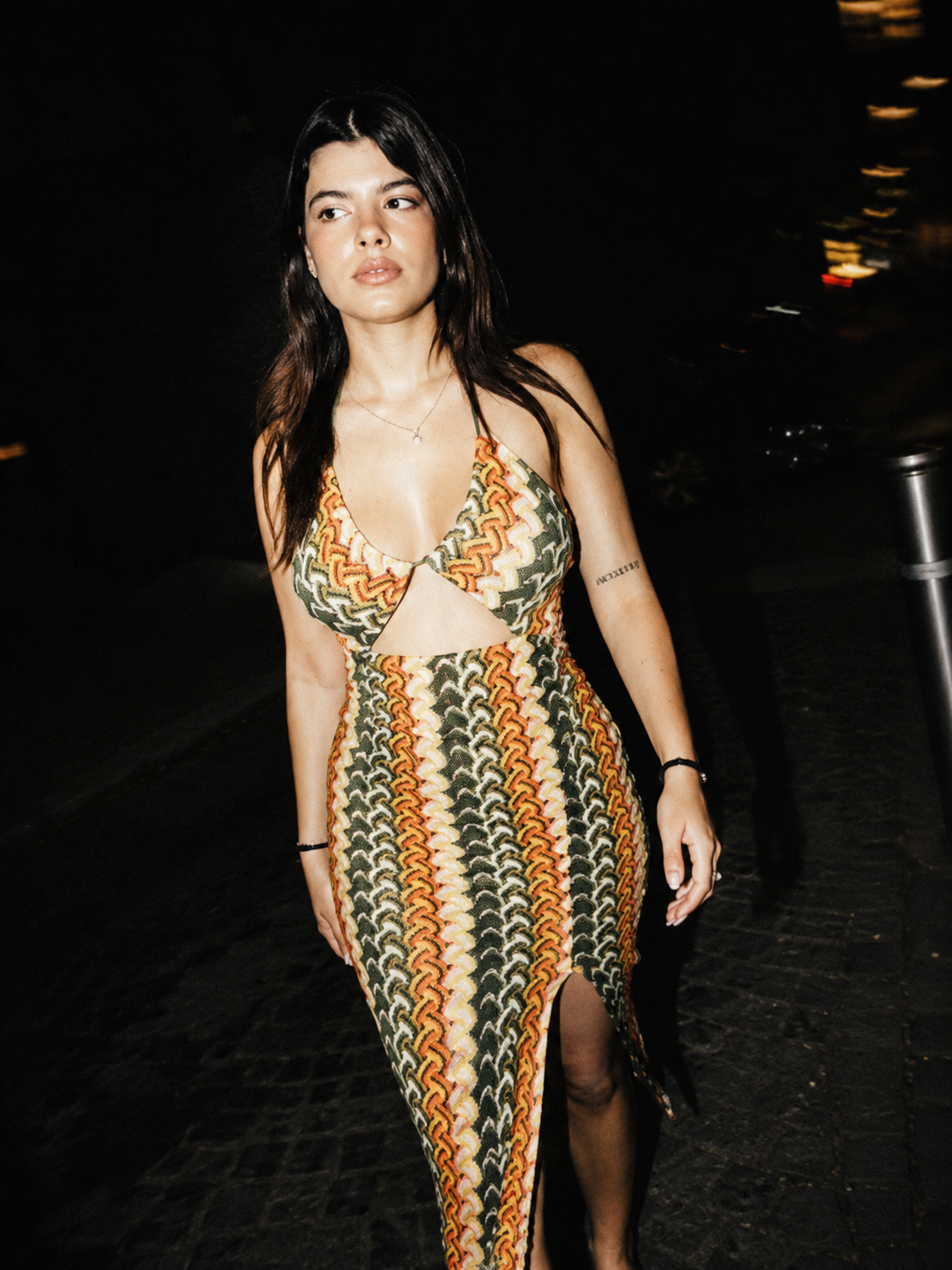 Wave Knit Midi Dress – Abito midi con lavorazione crochet e cut-out | Deda Roma