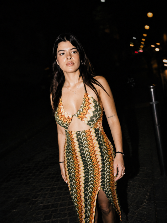 Wave Knit Midi Dress – Abito midi con lavorazione crochet e cut-out | Deda Roma