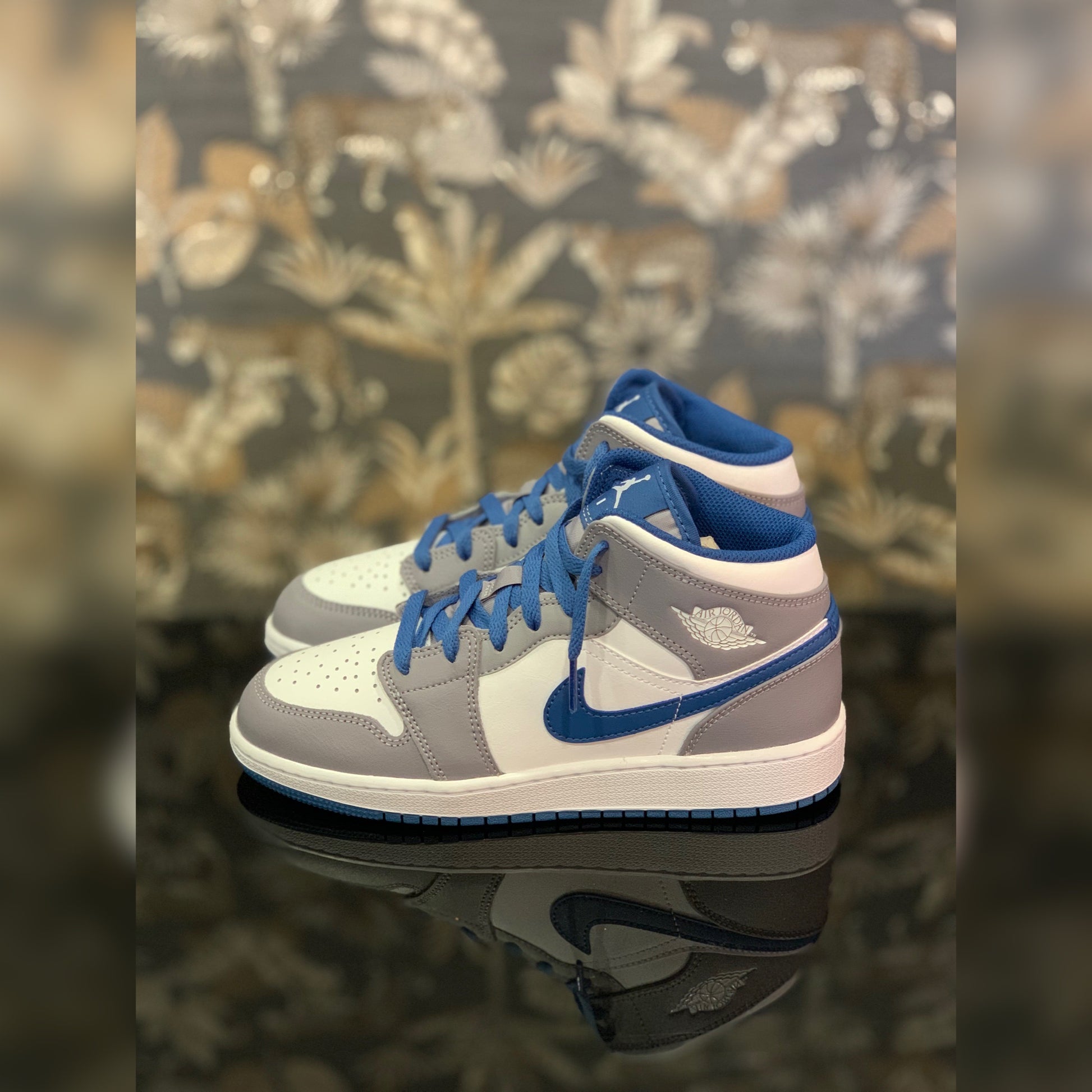 Jordan 1 Mid Cement Blue | Deda Shop Roma